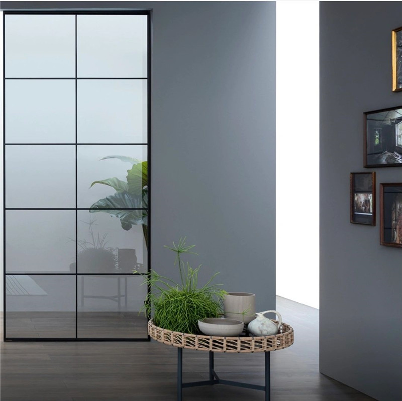 Migliora il tuo spazio con pareti divisorie interne in vetro personalizzate-02 (7)